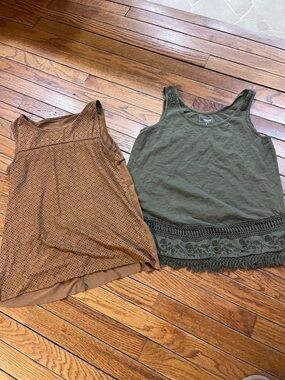 Olive Green Sleeveless Crochet-Hem Tank Top sleeveless top lot small